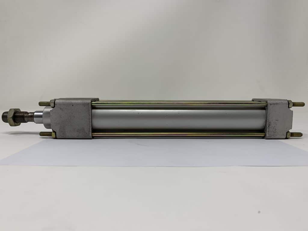 Cilindro Pneumatico doppio effetto CNOMO d.40 corsa 500 tipo 14004-500