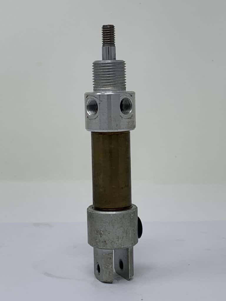 Cilindro pneumatico doppio effetto PNEUMATICA ITALIANA  DN.20 corsa 45mm tipo 03502-45