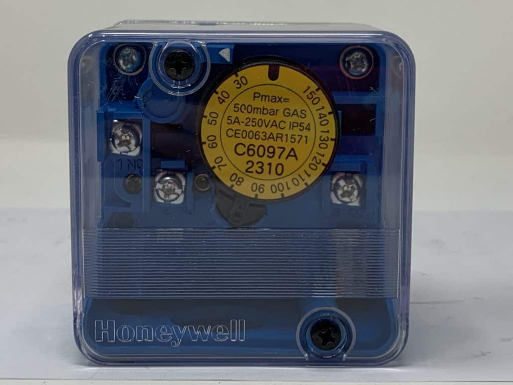 Pressostato HONEYWELL tipo C6097A2310 campo 30-150 mbar