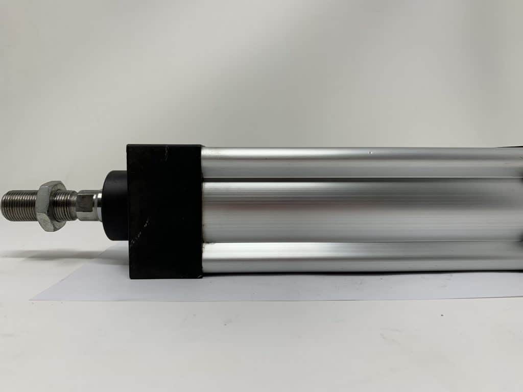 Cilindro Pneumatico doppio effetto ISO d.63 corsa 650 tipo CD63650
