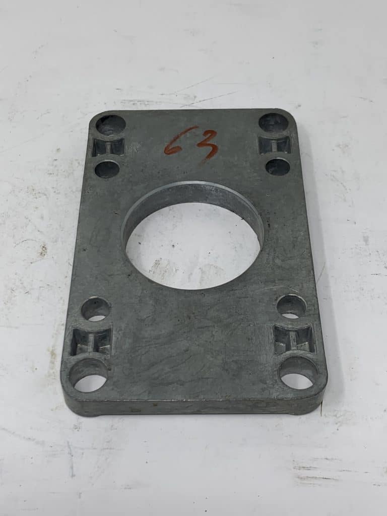 Flangia anteriore / posteriore CNOMO tipo 00106 per cilindro diam. 63